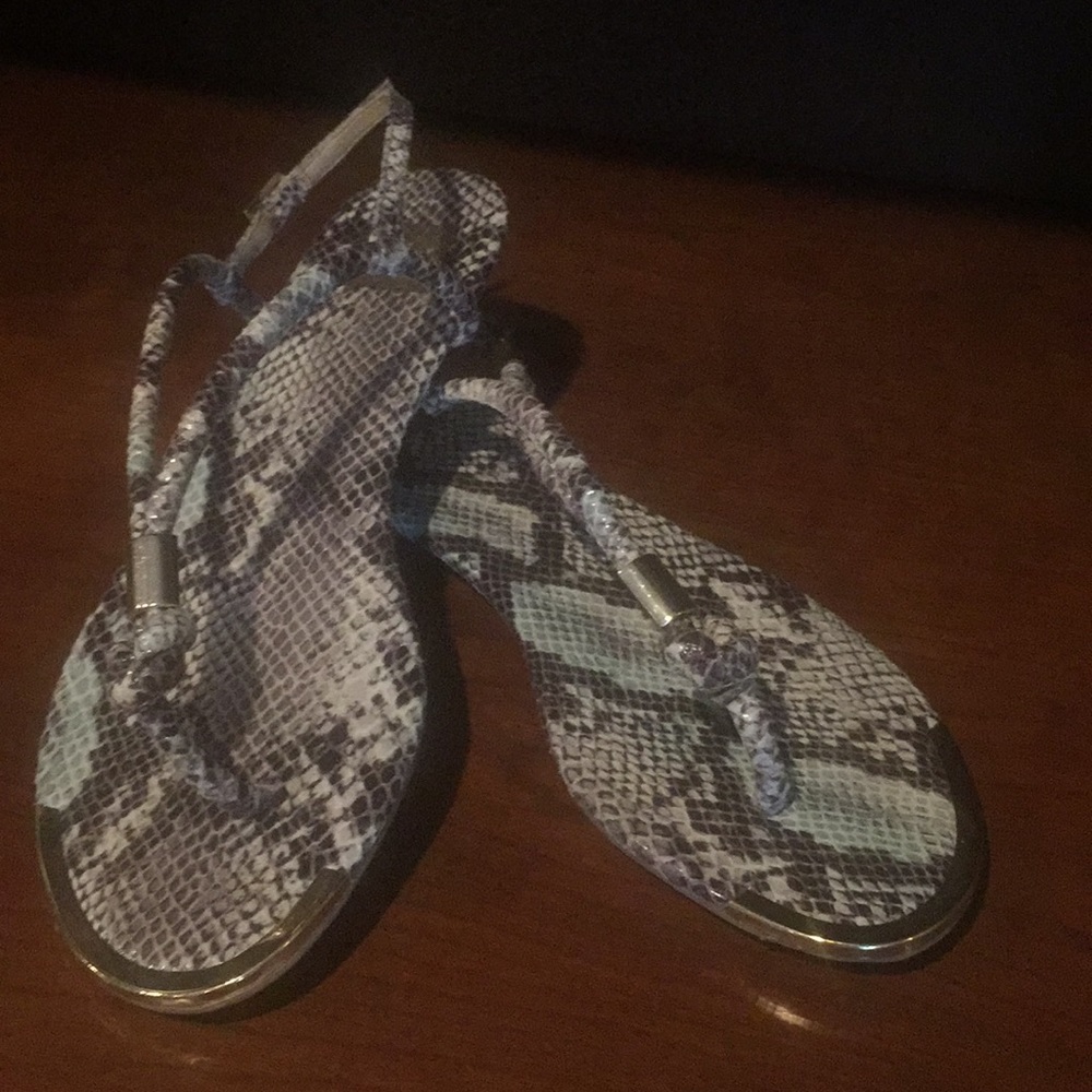 Flat snake skin patterned sandal w gold accents 10